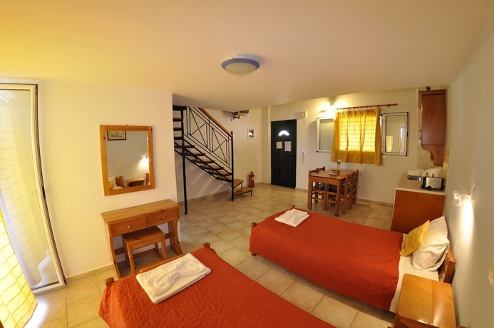 Imagen de la habitación del Hotel Anna Studios. Foto 11