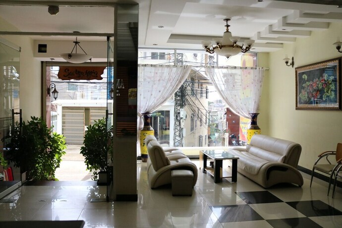 Imagen de los interiores del Hotel Anna Suong. Foto 38