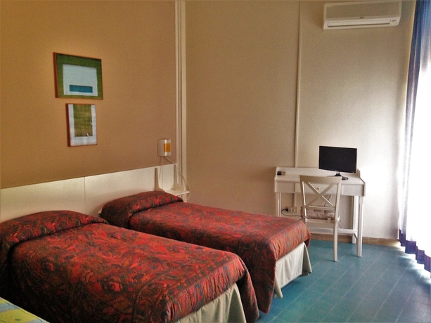 Imagen de la habitación del Hotel Anna, Terracina. Foto 10