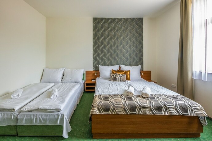 Imagen de la habitación del Hotel Anna Villa. Foto 18