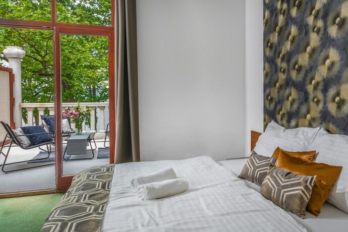Imagen de la habitación del Hotel Anna Villa. Foto 19