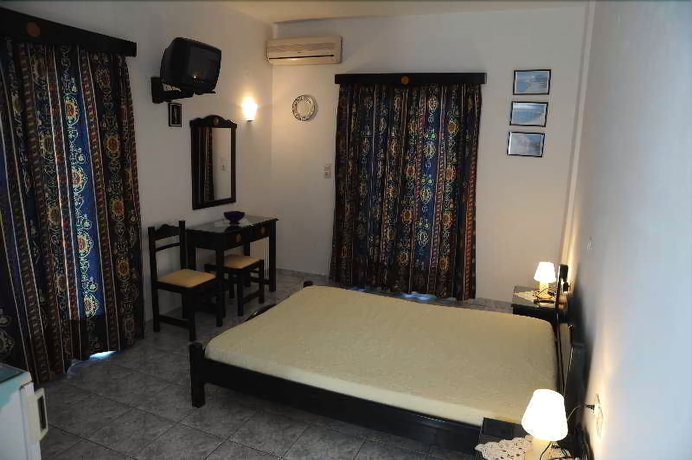 Imagen de la habitación del Hotel Anna Zisimos Rooms. Foto 9