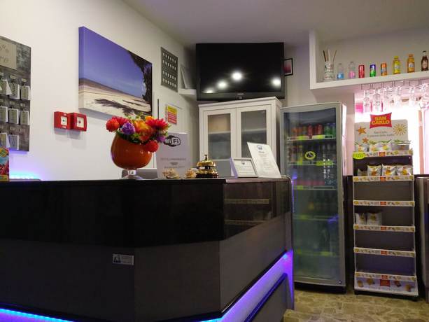 Imagen de los interiores del Hotel AnnaMare, Rimini. Foto 19
