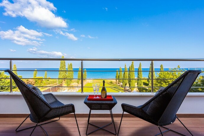 Imagen general del Hotel Annabel Beach Palace. Foto 13