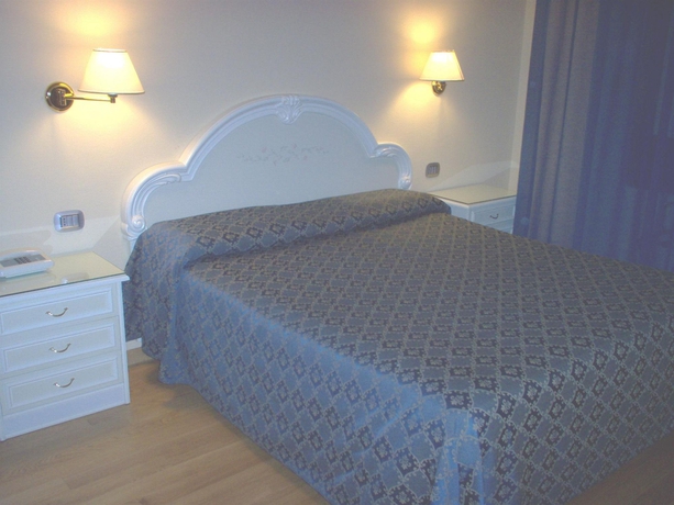 Imagen de la habitación del Hotel Annabella Hotel. Foto 6