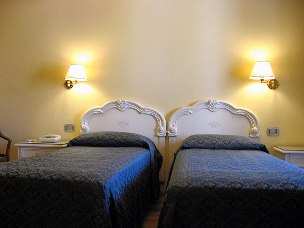 Imagen de la habitación del Hotel Annabella Hotel. Foto 11