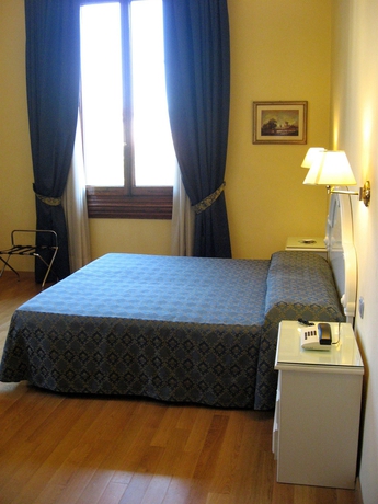 Imagen de la habitación del Hotel Annabella Hotel. Foto 14