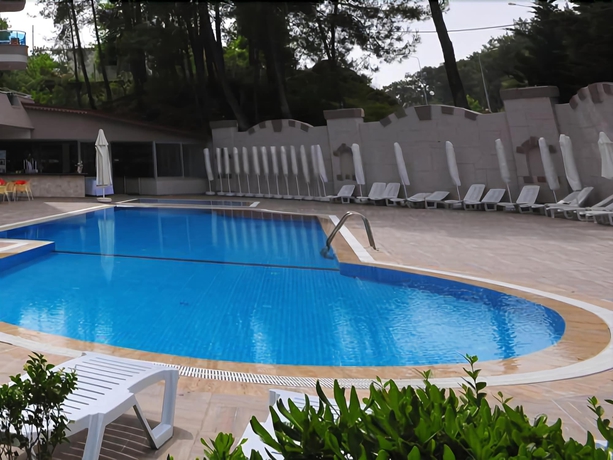 Imagen de la piscina del Hotel Annabella Park. Foto 19