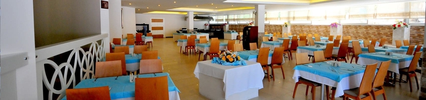 Imagen del bar/restaurante del Hotel Annabella Park. Foto 5