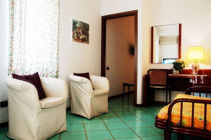 Imagen de la habitación del Hotel Annabelle, Ischia. Foto 19