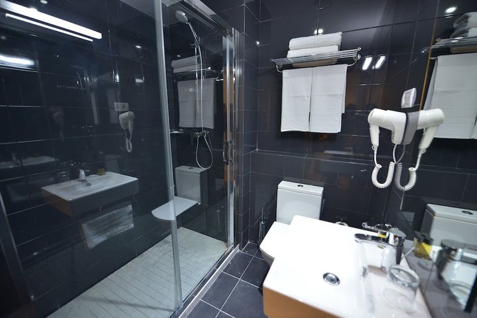 Imagen de los exteriores del Hotel Annakhil. Foto 18