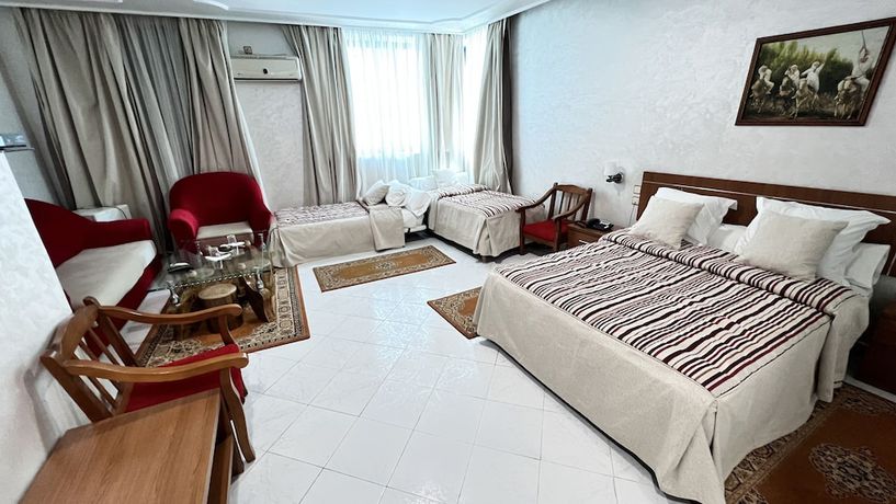 Imagen de la habitación del Hotel Annakhil, Nador . Foto 8