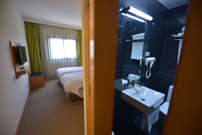 Imagen de la habitación del Hotel Annakhil, Rabat. Foto 15