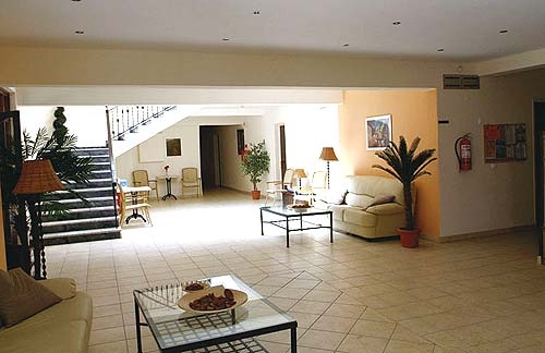 Imagen de los interiores del Hotel Annaliza. Foto 4