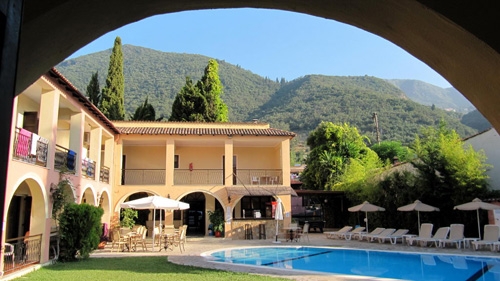 Imagen de los exteriores del Hotel Annaliza. Foto 3