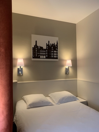 Imagen de la habitación del Hotel Anne De Bretagne Blois. Foto 13