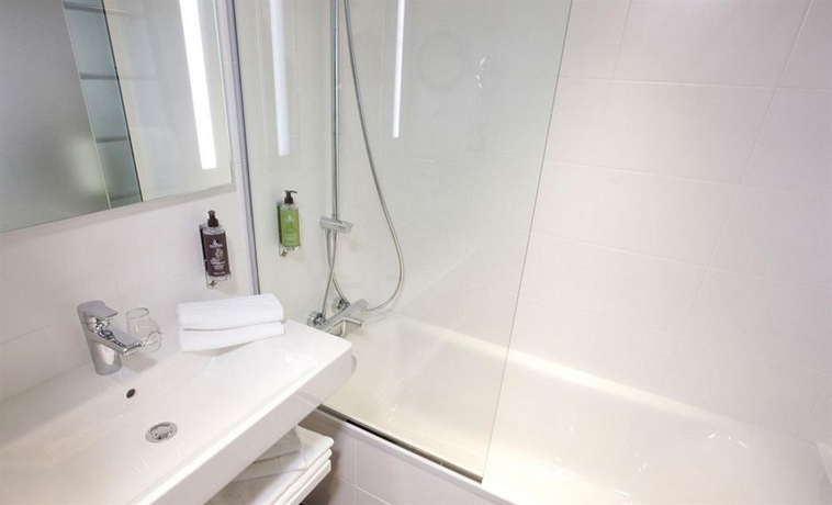 Imagen de la habitación del Hotel Anne De Bretagne, Rennes. Foto 6