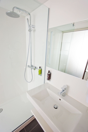 Imagen de la habitación del Hotel Anne De Bretagne, Rennes. Foto 8