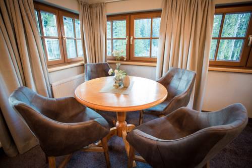 Imagen de la habitación del Hotel Annelies. Foto 7