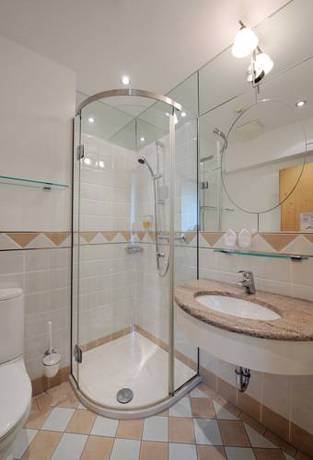 Imagen de la habitación del Hotel Annelies. Foto 14