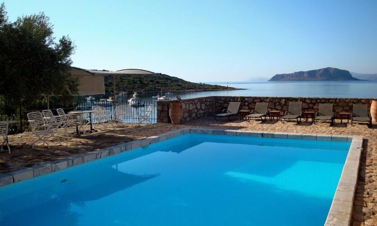 Imagen de la piscina del Hotel Annema. Foto 18