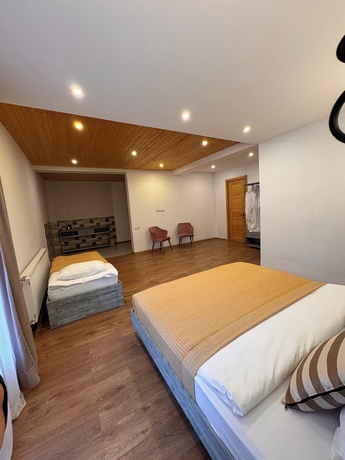 Imagen de la habitación del Hotel Annes. Foto 15