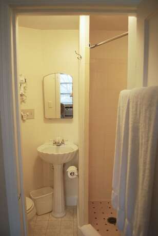 Imagen de la habitación del Hotel Anne\'s Washington Inn. Foto 15