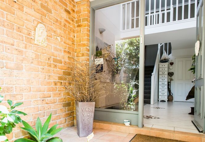 Imagen de los interiores del Hotel Anne's Waterfront Haven Bandb. Foto 19