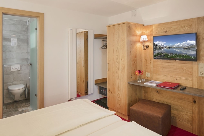 Imagen de la habitación del Hotel Annex Antika. Foto 12