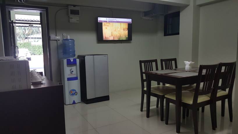 Imagen de los interiores del Hotel Annex Lumpini Bangkok. Foto 10