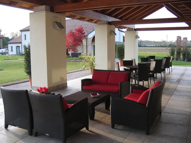 Imagen de los exteriores del Hotel Annia Park Venice Airport. Foto 13