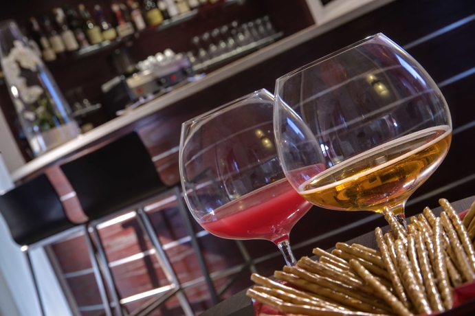 Imagen del bar/restaurante del Hotel Annia Park Venice Airport. Foto 6