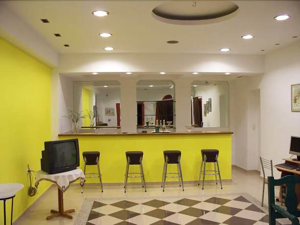 Imagen del bar/restaurante del Hotel Annita\'s Village. Foto 7
