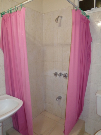 Imagen de la habitación del Hotel Ann's Villa. Foto 2