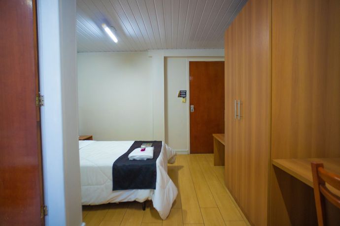 Imagen de la habitación del Hotel Ano Bom Palace. Foto 7