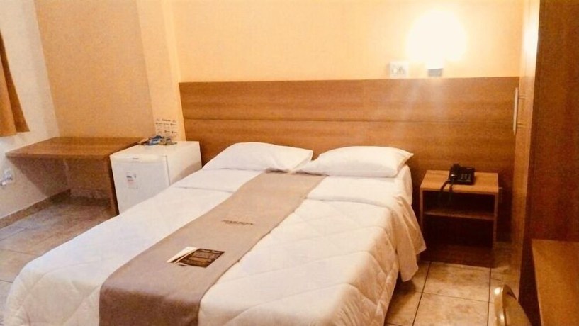 Imagen de la habitación del Hotel Ano Bom Palace. Foto 13