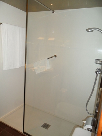 Imagen de la habitación del Hotel Anoeta. Foto 14