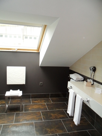 Imagen de la habitación del Hotel Anoeta. Foto 16