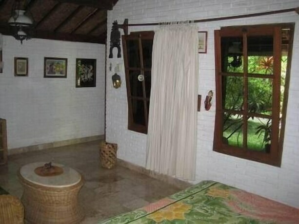 Imagen de la habitación del Hotel Anom Beach. Foto 13