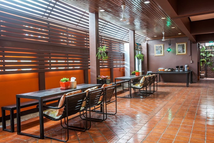 Imagen de los interiores del Hotel Anoma 2-bed and Breakfast. Foto 14