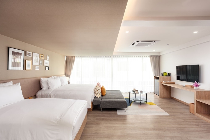 Imagen de la habitación del Hotel Anona Beachfront Phuket Resort. Foto 10