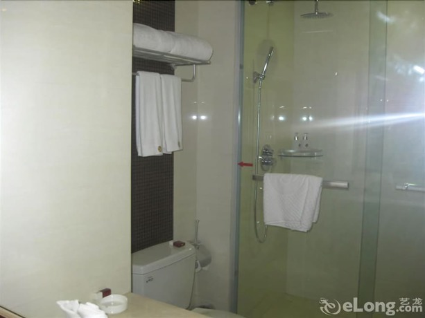 Imagen de los interiores del Hotel Anqing International. Foto 13