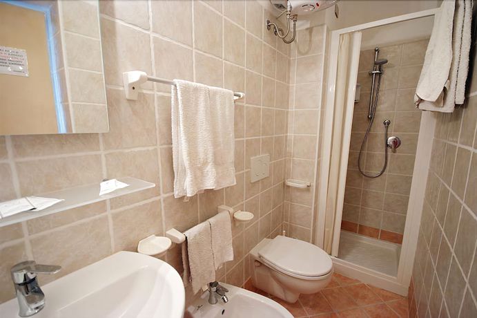 Imagen de la habitación del Hotel Anselmi. Foto 7
