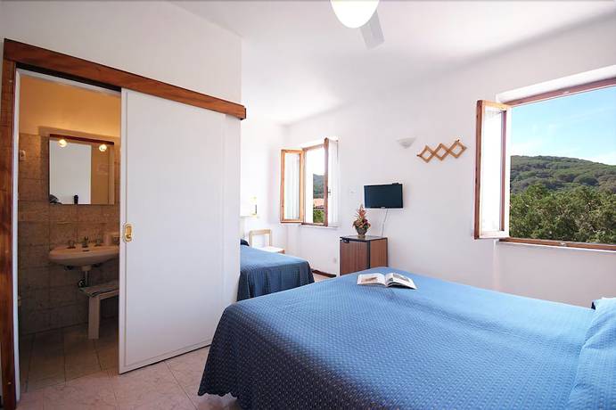 Imagen de la habitación del Hotel Anselmi. Foto 10