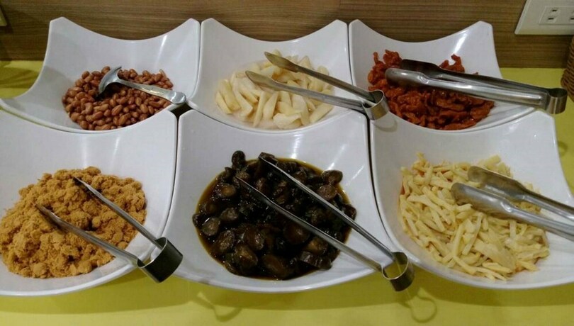 Imagen del bar/restaurante del Hotel Anshun. Foto 19