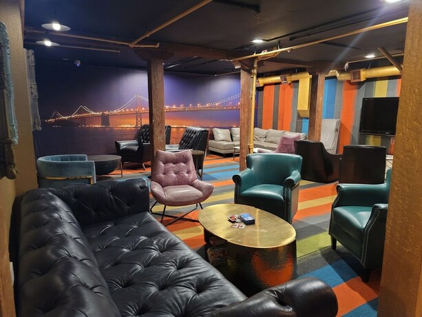 Imagen de los interiores del Hotel Ansonia - Hostel. Foto 21
