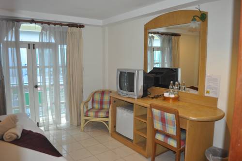 Imagen de la habitación del Hotel Ansu. Foto 11