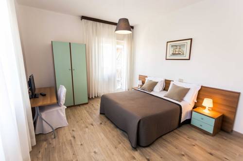 Imagen de la habitación del Hotel Antagos. Foto 3