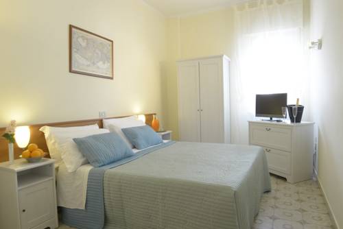 Imagen de la habitación del Hotel Antagos. Foto 10