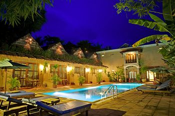 Imagen de la piscina del Hotel Antanue Spiritual Resort y Spa. Foto 13